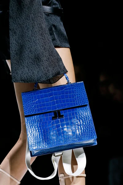Look 64